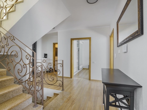 Kuća 420 m² – Krašići, Tivat — fotografija 10