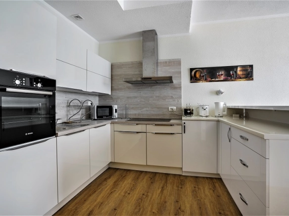 Kuća 420 m² – Krašići, Tivat — fotografija 16