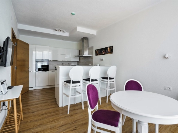 Kuća 420 m² – Krašići, Tivat — fotografija 17