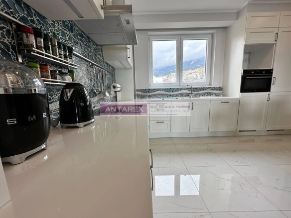 Dvosoban stan 131 m² – Bečići, Budva — fotografija 4