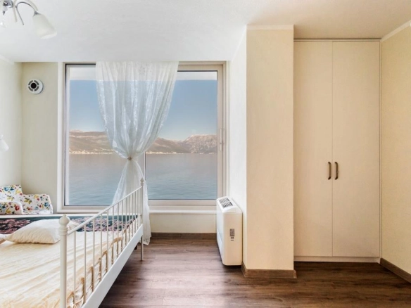 Kuća 240 m² – Krašići, Tivat — fotografija 14