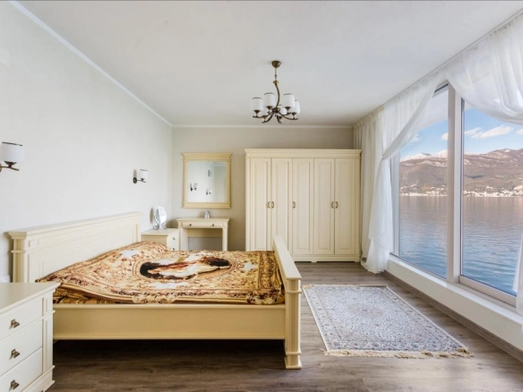 Kuća 240 m² – Krašići, Tivat — fotografija 15