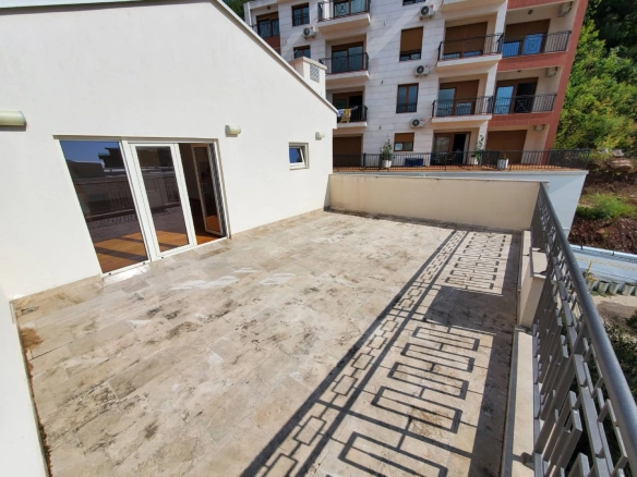Dvosoban stan 136 m² – Pržno, Budva — fotografija 11