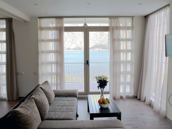 Dvosoban stan 107 m² – Prčanj, Kotor — fotografija 3
