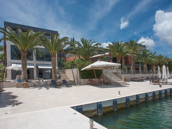 Kuća 1.200 m² – Krašići, Tivat — fotografija 2