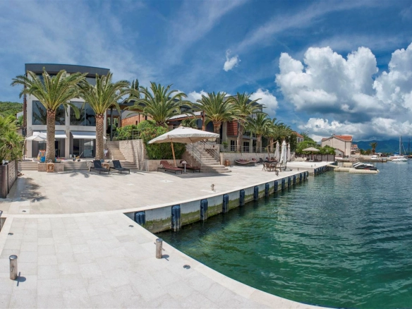 Kuća 1.200 m² – Krašići, Tivat — fotografija 3