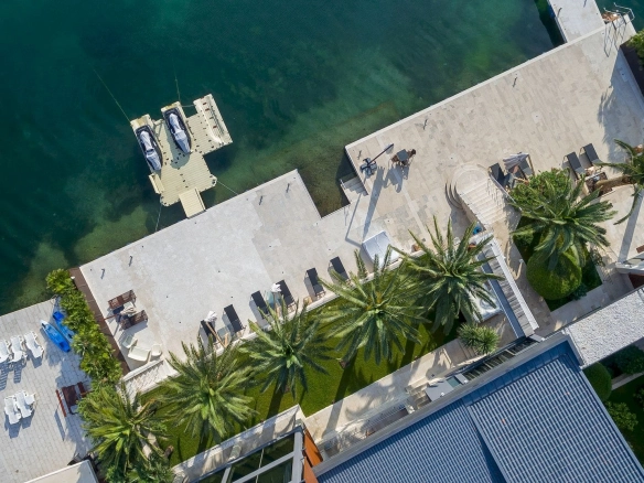 Kuća 1.200 m² – Krašići, Tivat — fotografija 6