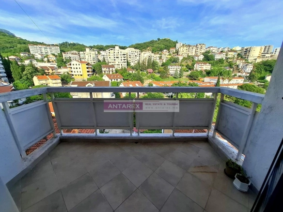 Trosoban stan 94 m² – Topla, Herceg Novi — fotografija 11