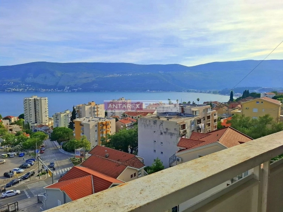 Trosoban stan 94 m² – Topla, Herceg Novi — fotografija 12