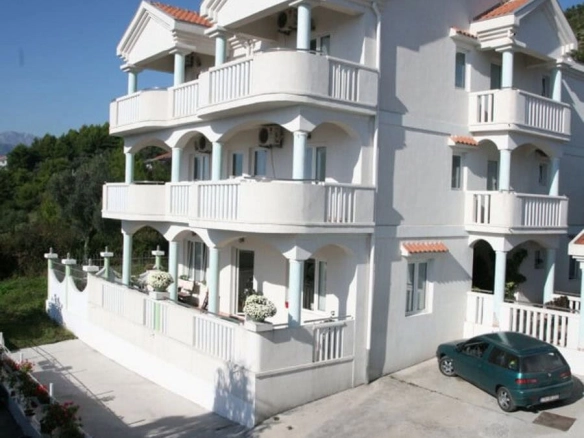 Kuća 570 m² – Tivat — fotografija 3