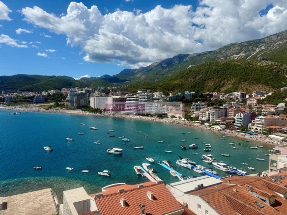 Četvorosoban stan 221 m² – Rafailovići, Budva — fotografija 4