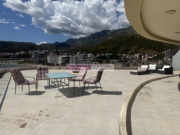 Četvorosoban stan 221 m² – Rafailovići, Budva — fotografija 5
