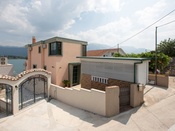 Kuća 170 m² – Radovići, Tivat — fotografija 10