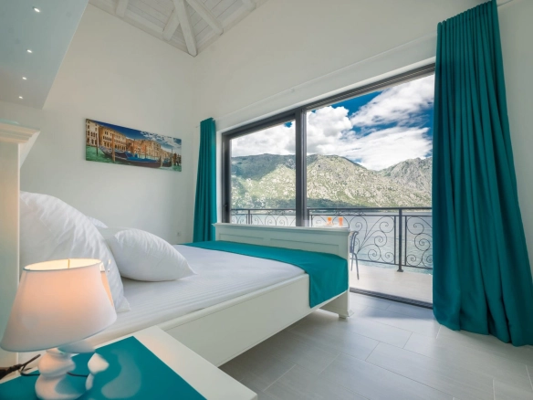 Kuća 150 m² – Stoliv, Kotor — fotografija 7