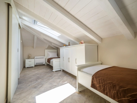 Kuća 150 m² – Stoliv, Kotor — fotografija 9