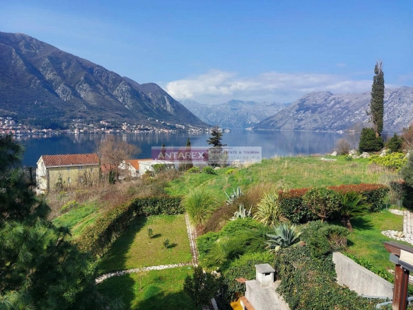 Trosoban stan 102 m² – Dobrota, Kotor — fotografija 16