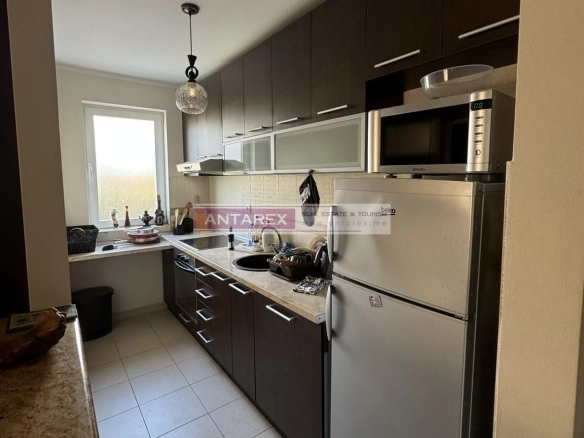 Dvosoban stan 78 m² – Lazi, Budva — fotografija 3