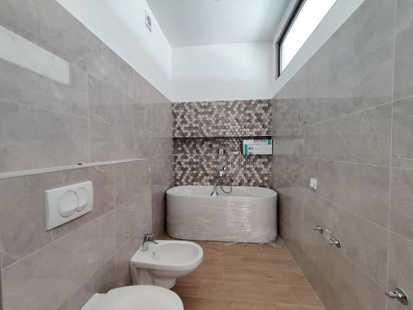 Trosoban stan 256 m² – Bečići, Budva — fotografija 3