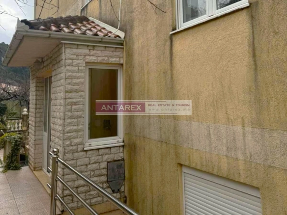 Dvosoban stan 78 m² – Lazi, Budva — fotografija 9