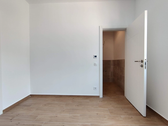 Trosoban stan 256 m² – Bečići, Budva — fotografija 9