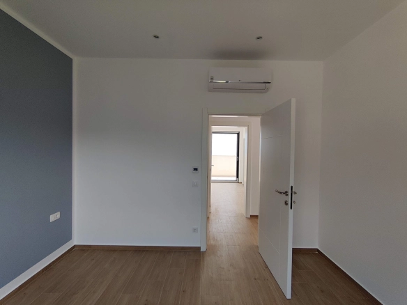 Trosoban stan 256 m² – Bečići, Budva — fotografija 10