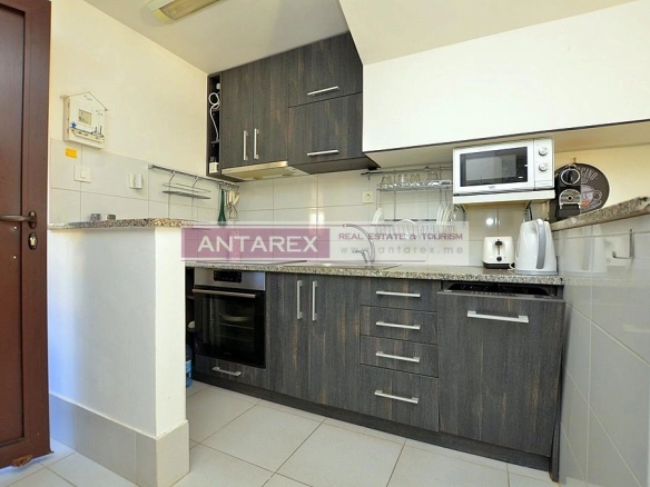 Trosoban stan 76 m² – Bijela, Herceg Novi — fotografija 3