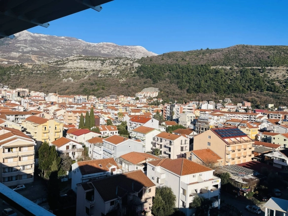 Dvosoban stan 108 m² – Budva — fotografija 9