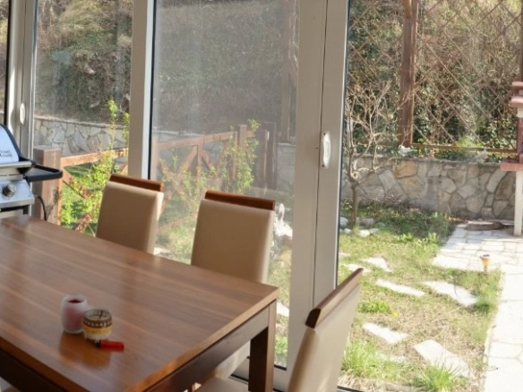 Dvosoban stan 132 m² – Bar — fotografija 19