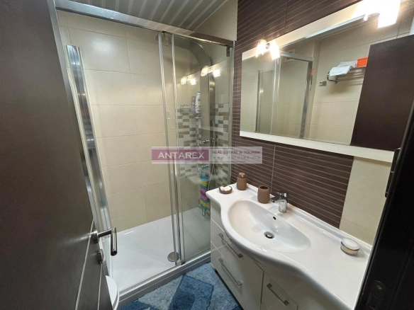 Dvosoban stan 84 m² – Bečići, Budva — fotografija 11