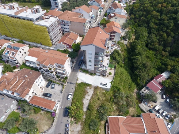 Plac 765 m² – Rafailovići, Budva — fotografija 7
