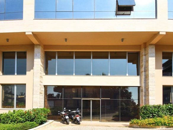 Poslovni prostor 626 m² – Budva — fotografija 2