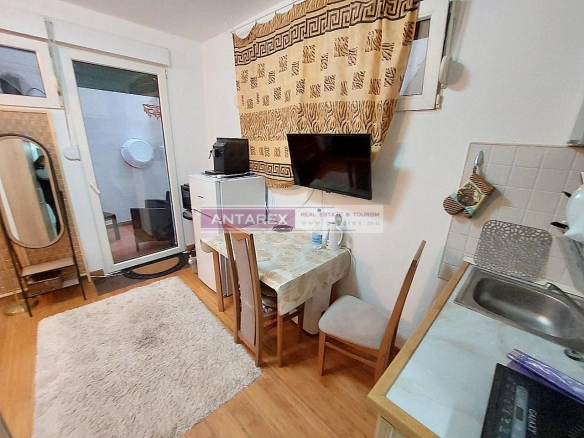 Izdavanje: Garsonjera 26 m² – Igalo, Herceg Novi — fotografija 2