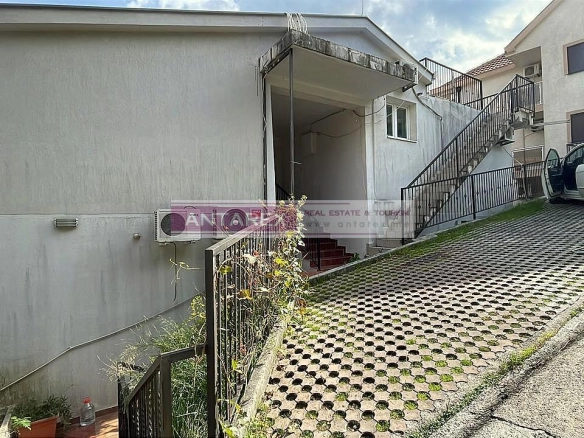 Izdavanje: Garsonjera 26 m² – Igalo, Herceg Novi — fotografija 10