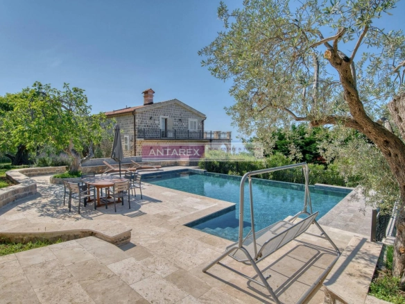 Kuća 450 m² – Reževići, Budva — fotografija 4