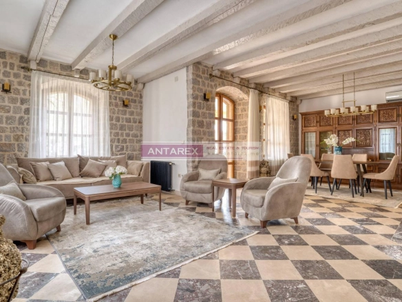 Kuća 450 m² – Reževići, Budva — fotografija 5