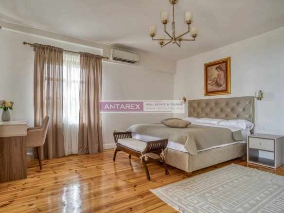 Kuća 450 m² – Reževići, Budva — fotografija 13