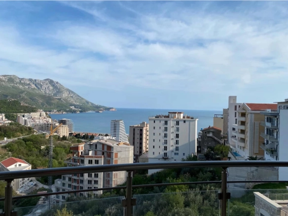 Dvosoban stan 131 m² – Bečići, Budva — fotografija 16