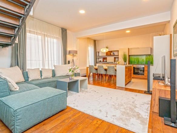 Trosoban stan 170 m² – Budva — fotografija 4