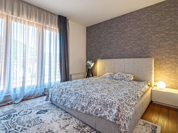 Trosoban stan 170 m² – Budva — fotografija 13