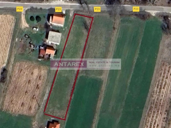 Građevinski plac u Grahovu, Nikšić — fotografija 2