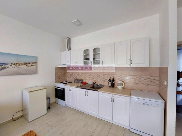 Izdavanje: Jednosoban stan 50 m² – Igalo, Herceg Novi — fotografija 3