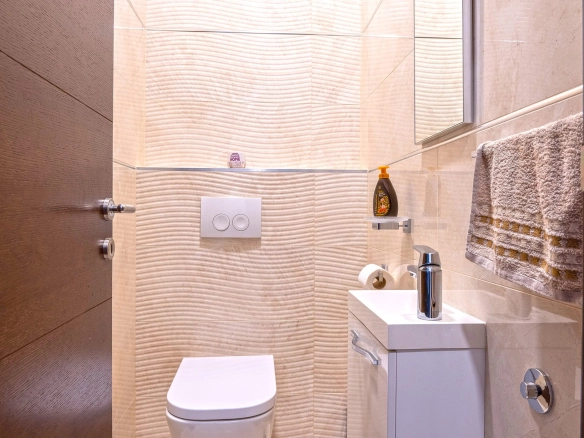 Trosoban stan 170 m² – Budva — fotografija 16