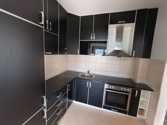 Trosoban stan 96 m² – Budva — fotografija 11