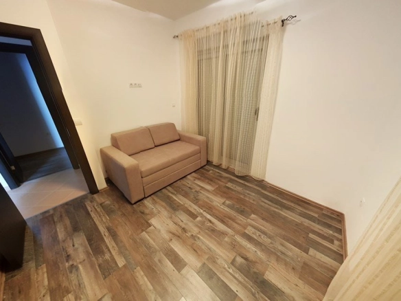 Trosoban stan 96 m² – Budva — fotografija 17