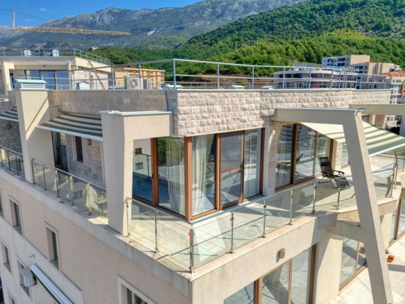Trosoban stan 199 m² – Bečići, Budva — fotografija 5