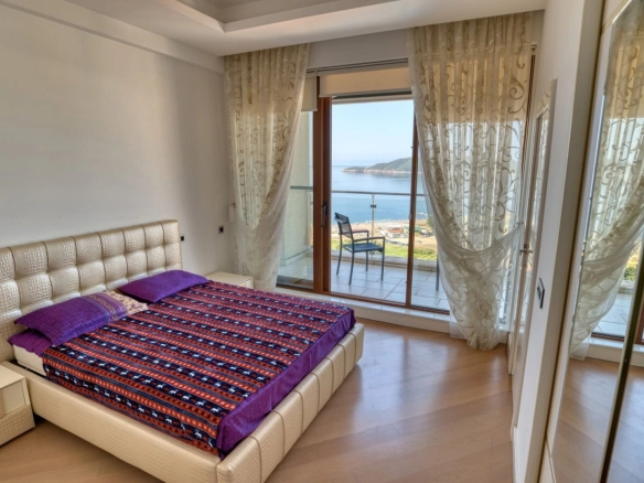 Trosoban stan 199 m² – Bečići, Budva — fotografija 12