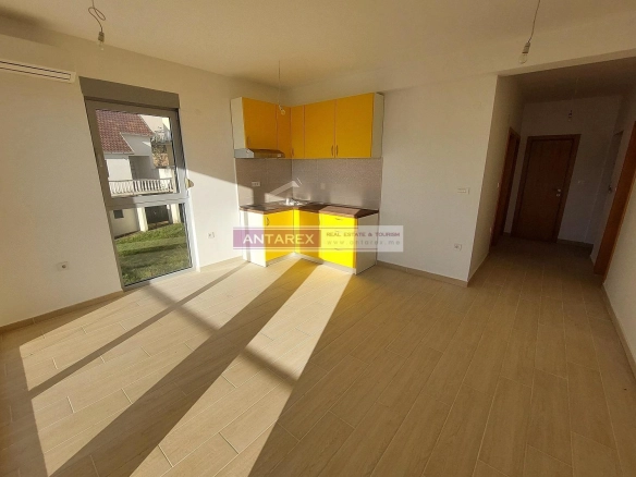 Dvosoban stan 57 m² – Bijela, Herceg Novi — fotografija 3