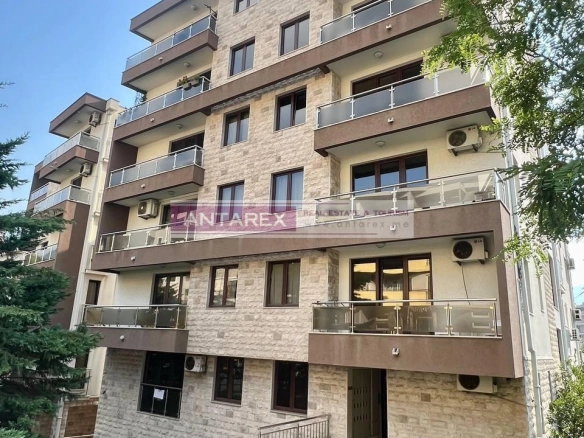 Trosoban stan 83 m² – Budva — fotografija 9