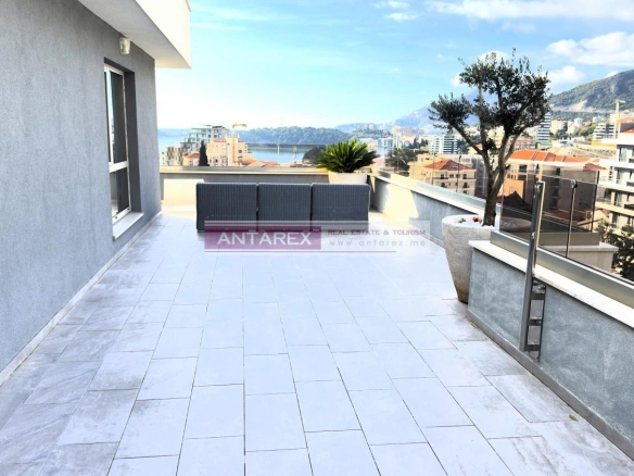 Trosoban stan 104 m² – Bečići, Budva — fotografija 11