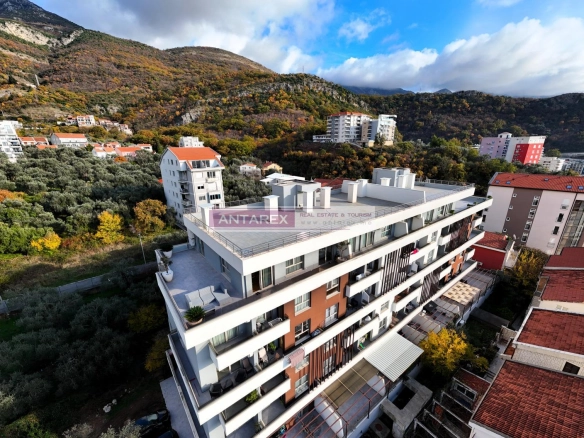 Trosoban stan 104 m² – Bečići, Budva — fotografija 12
